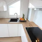דירה View *